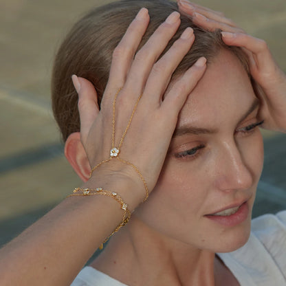 Aura Hand chain