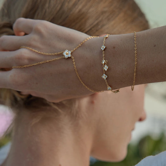 Aura Hand chain